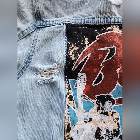 SOLD | Upcycled David Bowie Custom Denim Jean Jacket Distressed Bleached M - Picture 11 of 15